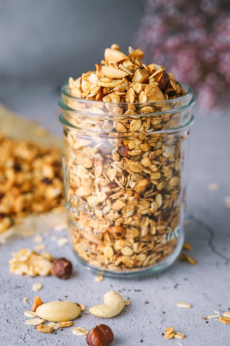 Veganes Granola im Glas