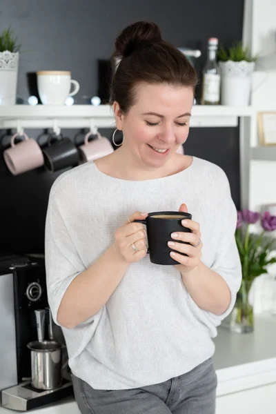 Portrait_Katja_Jacobs_Kaffee_1 Portrait von Katja Jacobs von entspannt vegan