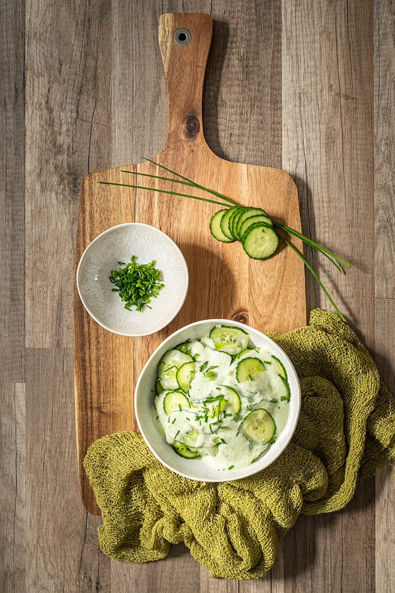 einfacher Gurkensalat mit Joghurt