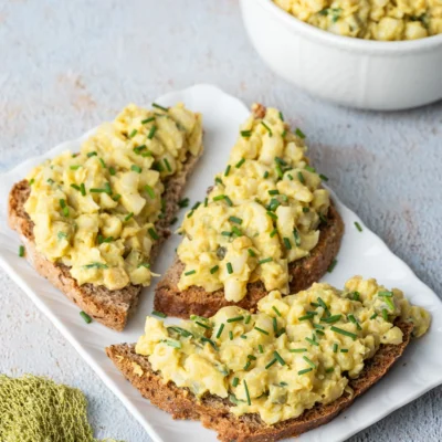 Veganer Eiersalat zum Osterbrunch