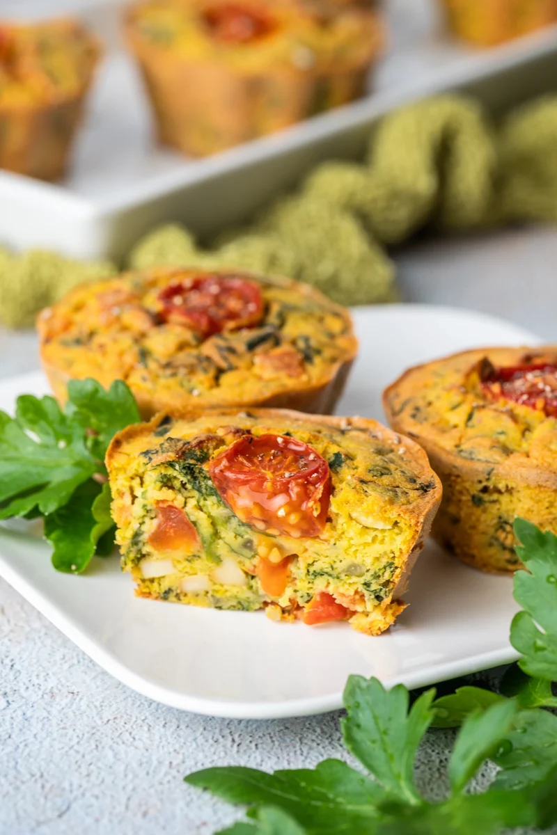 rezept-vegan-vegane-eiermuffins-ostern-aufgeschnitten Vegane Frittats - herzhafte vegane Muffins