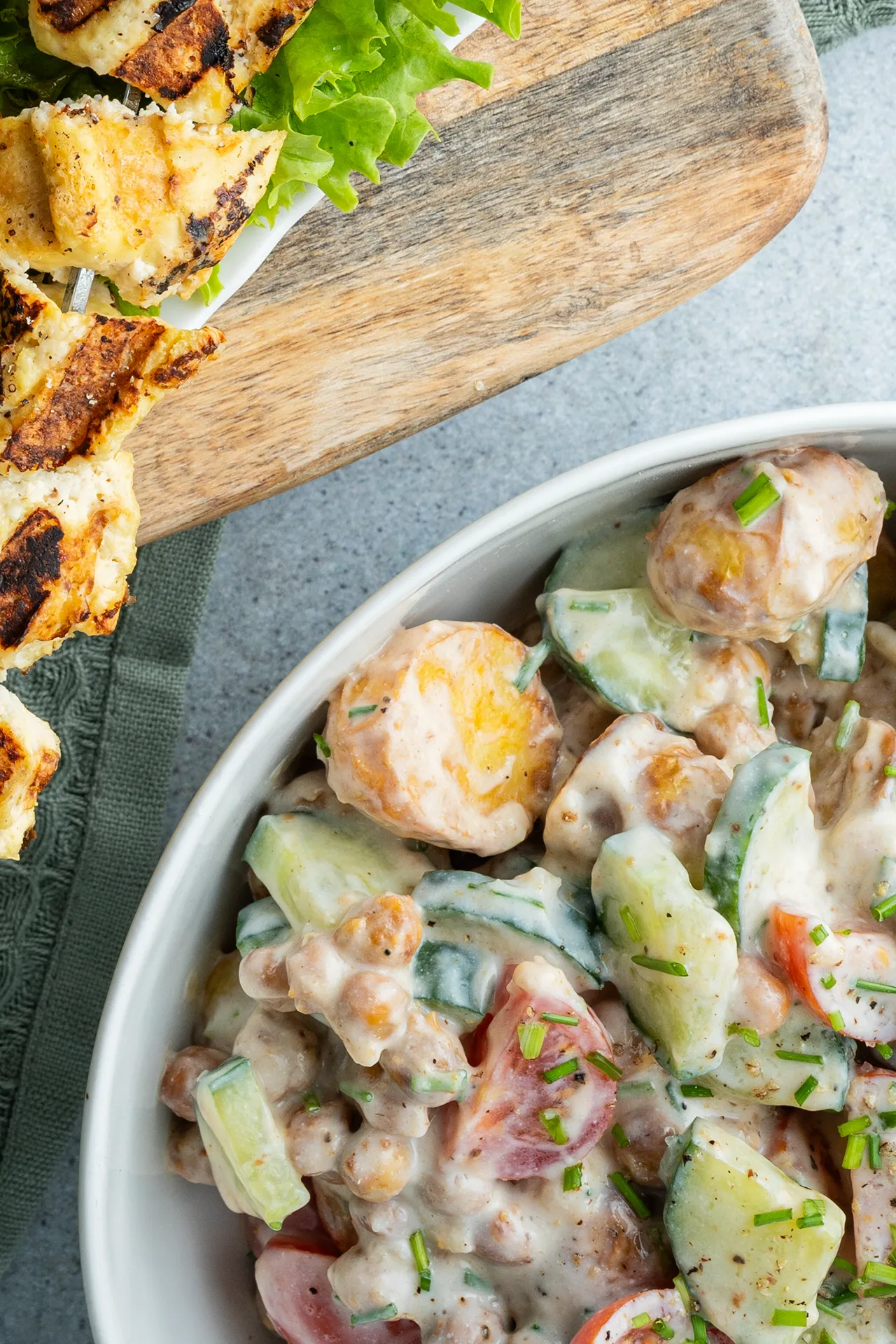 Leichter Kartoffelsalat ohne Mayo - vegan, gesund und lecker 2 Salat mit gebackenen Kartoffeln und Joghurtdressing