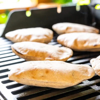 Gesunde Grillbrote auf dem Grill