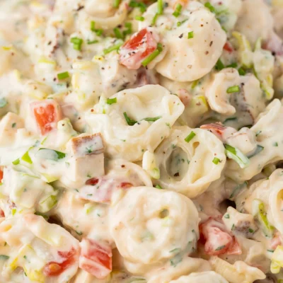 veganer, cremiger Tortellini-Salat