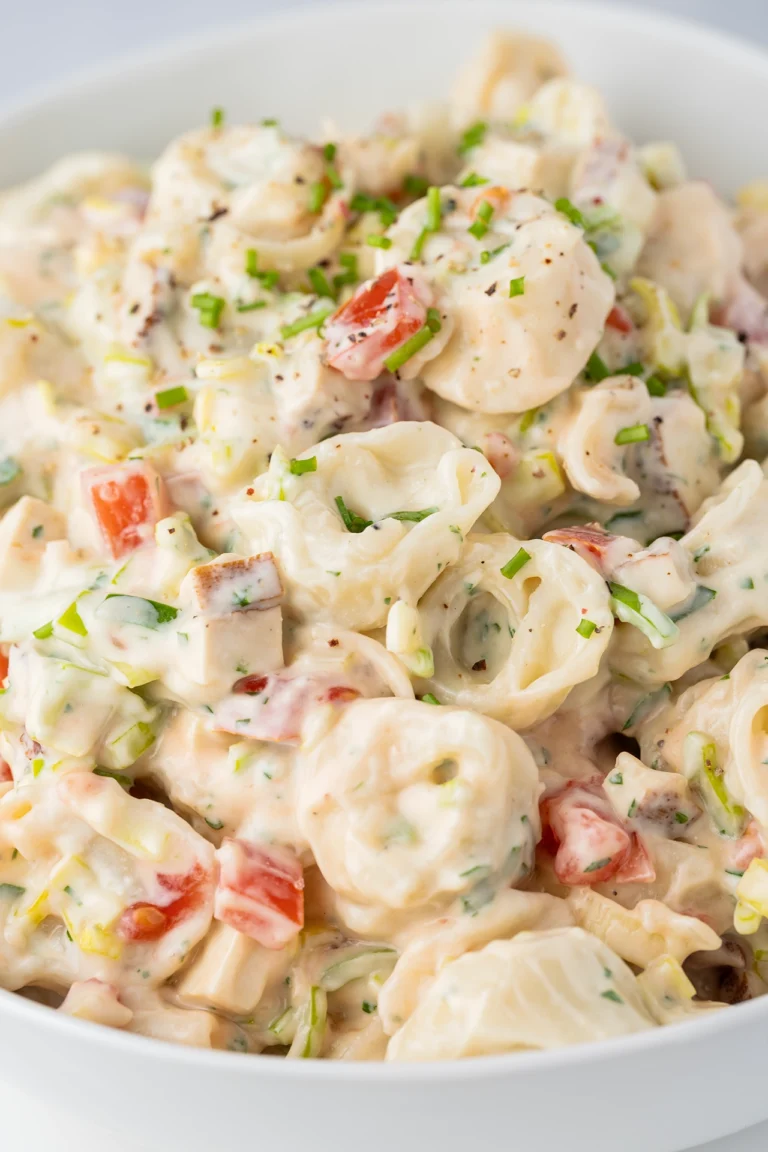 veganer, cremiger Tortellini-Salat