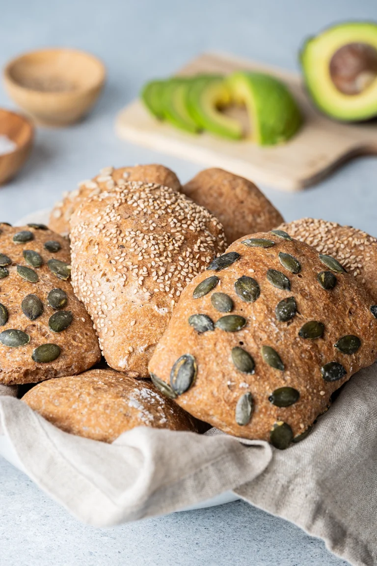 Gesunde Vollkornbrötchen über Nacht