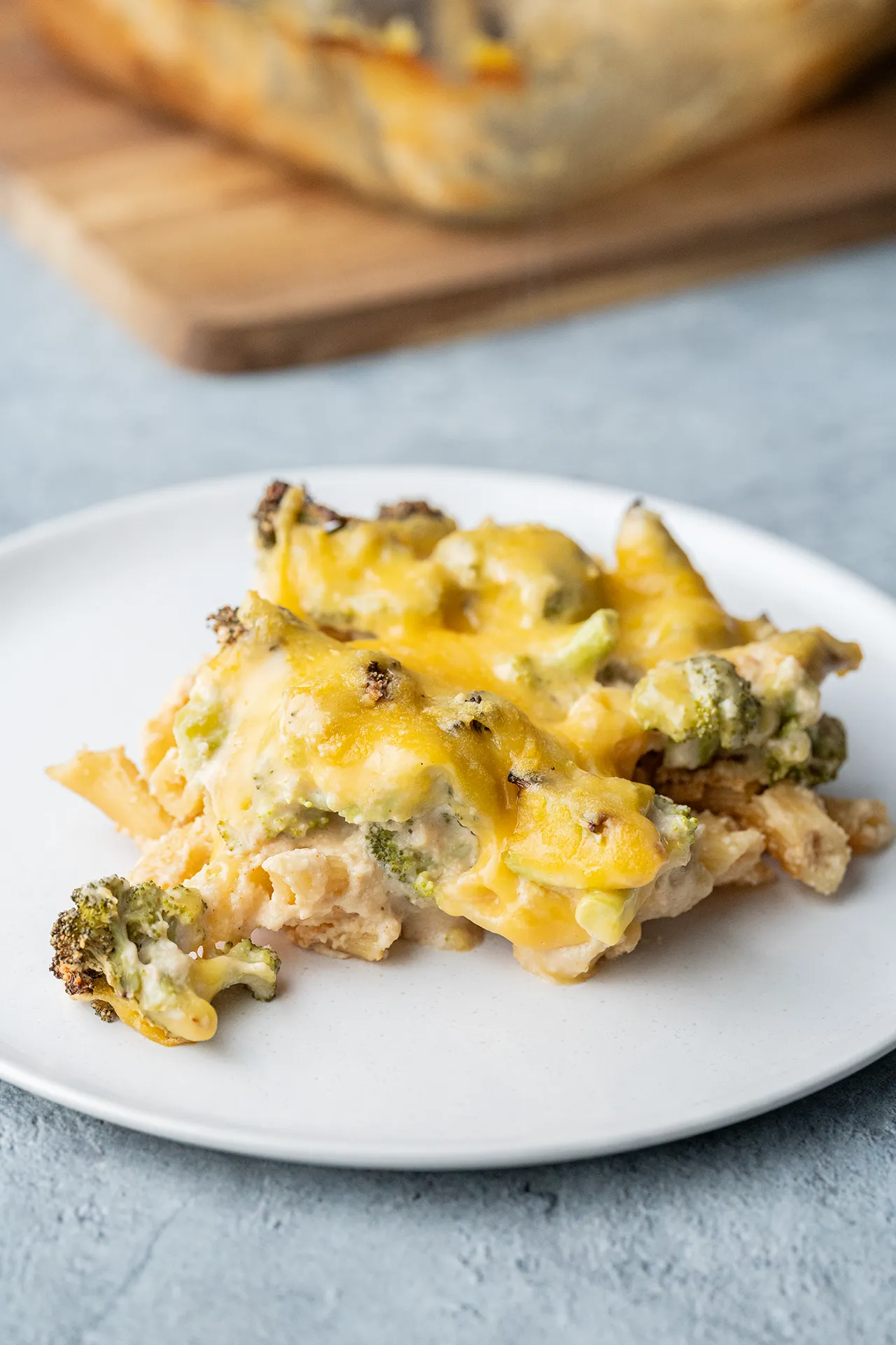 Einfacher veganer Nudelauflauf mit Brokkoli 3 Veganer Nudelauflauf mit Brokkoli und veganem Käse überbacken
