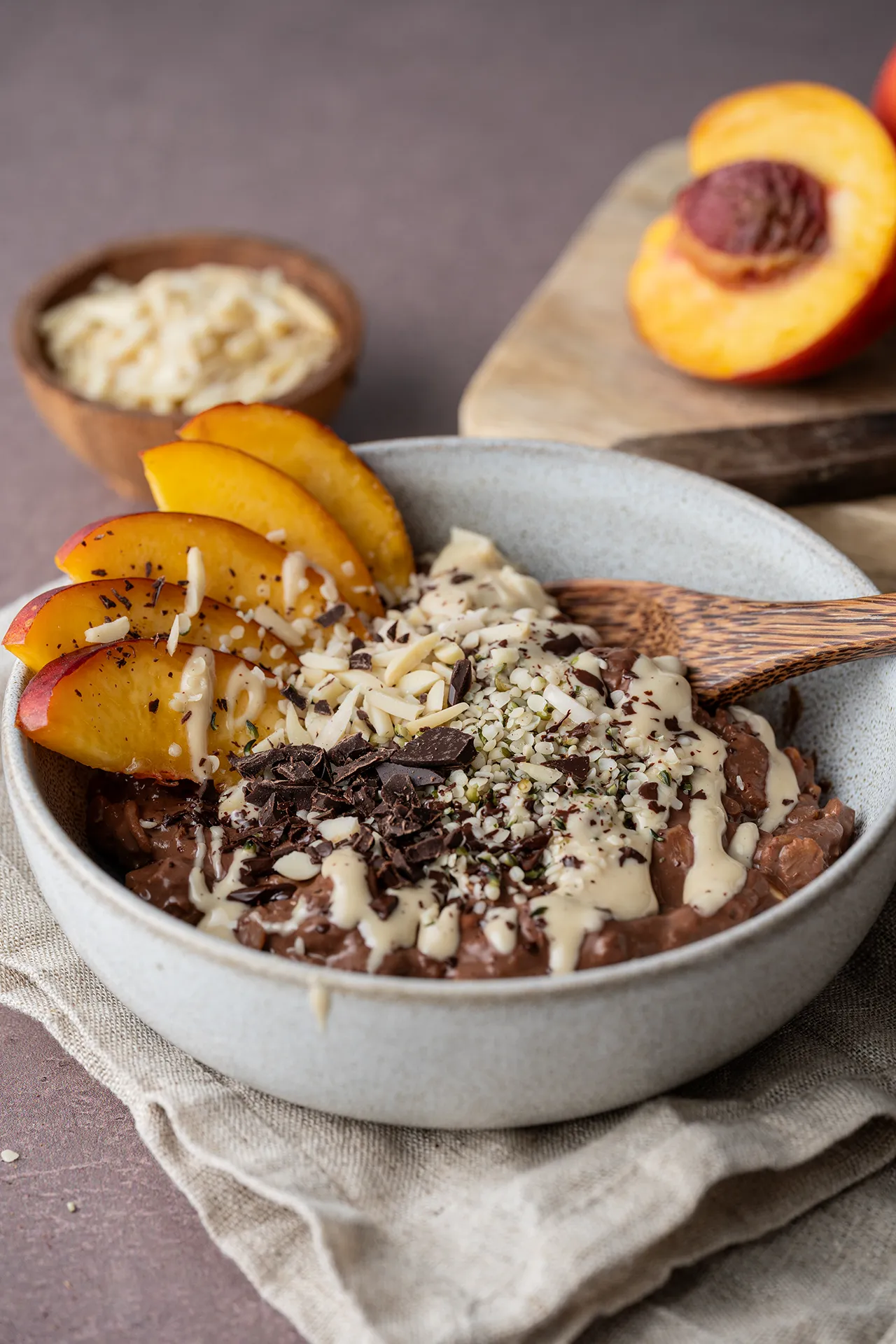 Schokoladiges Protein-Porridge - vegan und cremig 2 veganes Schoko-Protein-Porridge
